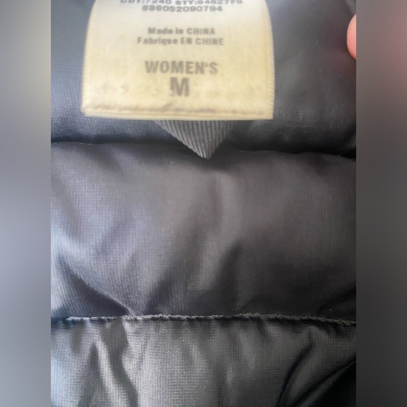 Patagonia Nylon Down Filled Puffer Vest - Picture 3 of 9